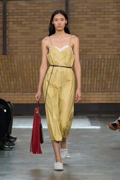 Look 20
